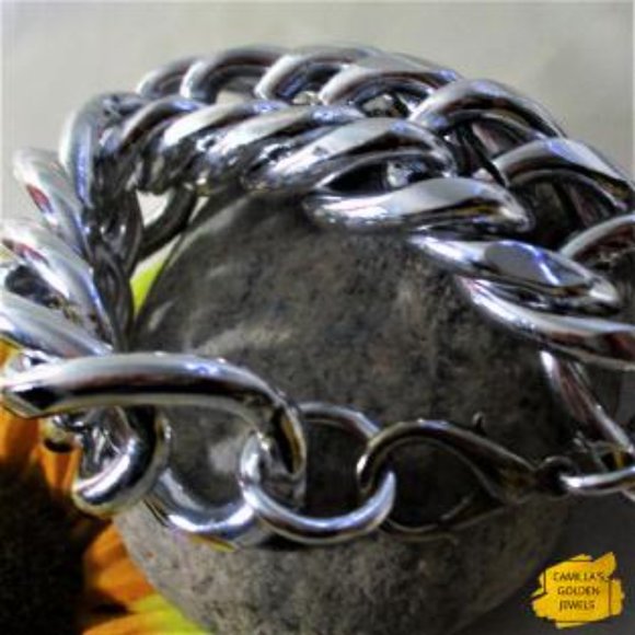 Parisian Silver Chain Link Bracelet - Picture 3 of 6